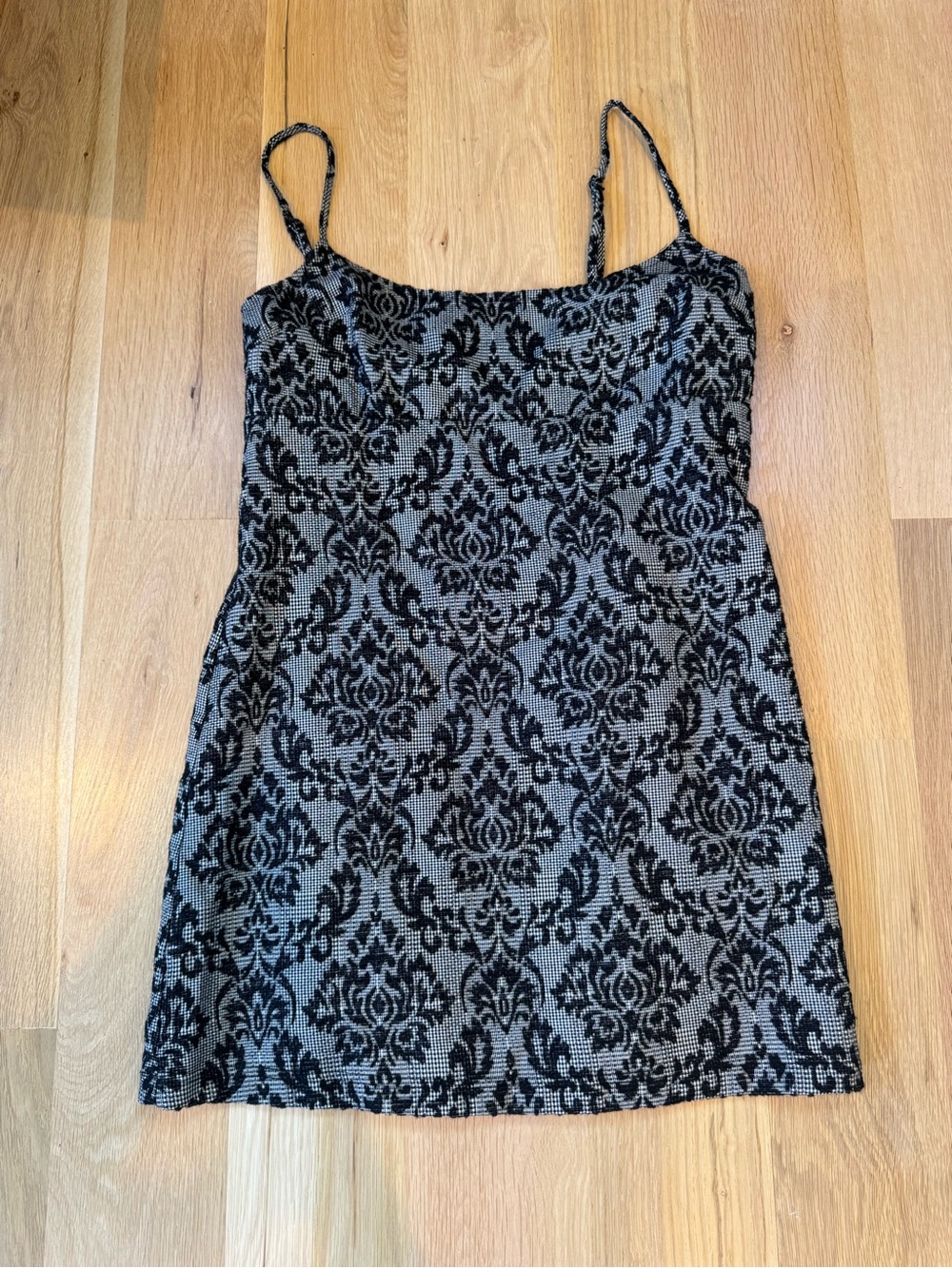 Urban Outfitters Black & Gray Damask Print Slip Dress – Size Large
